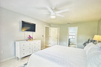 127 Memory Ln NE in Palm Bay, FL - Building Photo - Building Photo