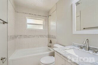 2705 Knollwood Trail in Eustis, FL - Foto de edificio - Building Photo