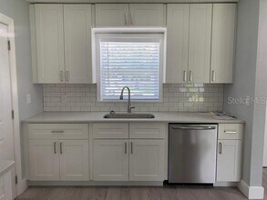 4712 W Chapin Ave in Tampa, FL - Building Photo - Building Photo