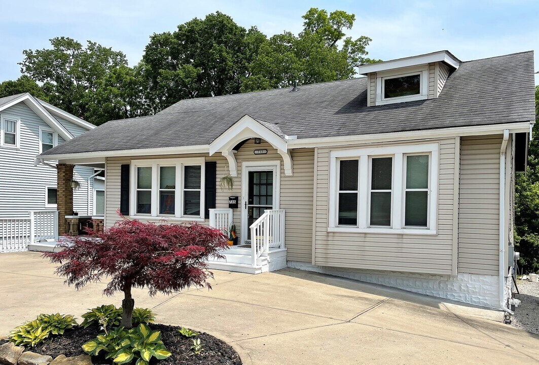 735 S Grand Ave in Fort Thomas, KY - Building Photo