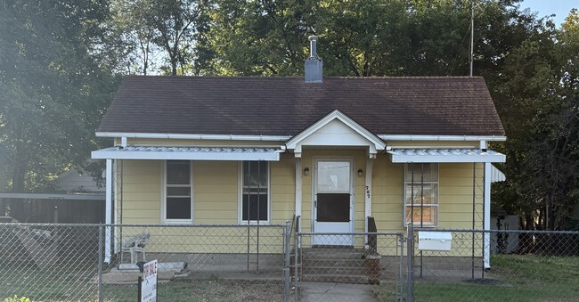 property at 707 Spruce St