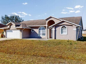 978 Alsace Dr in Kissimmee, FL - Building Photo - Building Photo