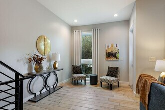 3737 Bienville Ave in New Orleans, LA - Foto de edificio - Building Photo