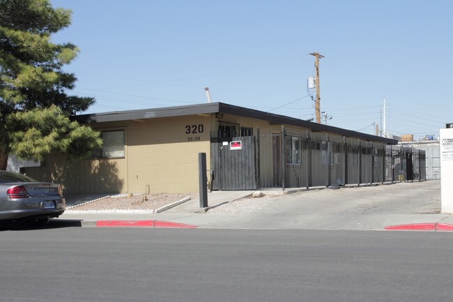Parkwest Apartments in Las Vegas, NV - Building Photo - Building Photo