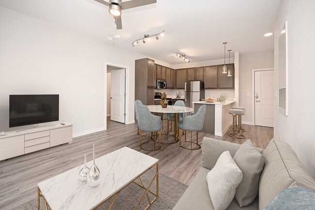 Reserve at San Marcos in San Marcos, TX - Foto de edificio - Building Photo