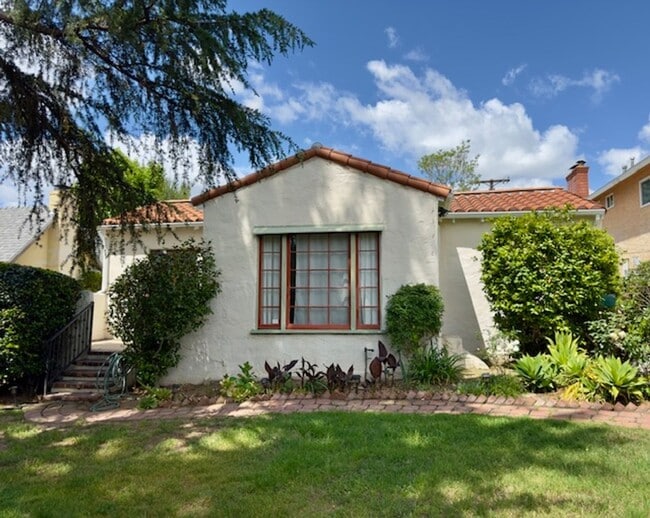 property at 1713 Allen Ave