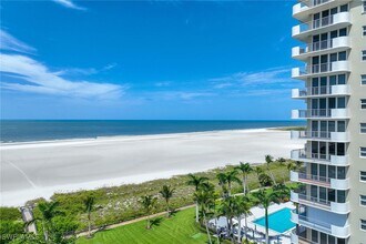 100 N Collier Blvd in Marco Island, FL - Building Photo - Building Photo