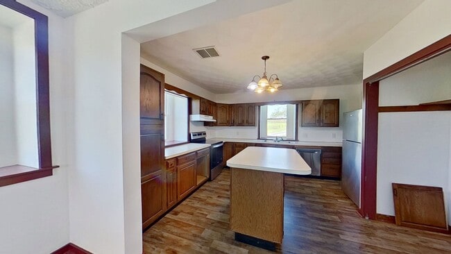 919 Round Hill Rd in East Berlin, PA - Building Photo - Building Photo