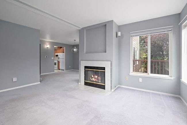 1250 SW Heller Rd in Oak Harbor, WA - Building Photo - Building Photo