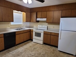 316 Tallulah Trail in Warner Robins, GA - Building Photo - Building Photo