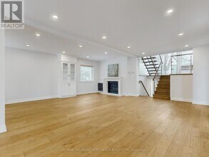 21 Willowbank Ave in Richmond Hill, ON - Building Photo - Building Photo