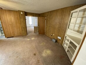 303 S 2nd St in Sterling, CO - Foto de edificio - Building Photo