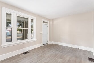 304 N College St in Carlisle, PA - Building Photo - Building Photo