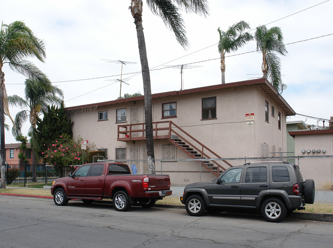 1501 N Van Ness Ave in Santa Ana, CA - Building Photo - Building Photo