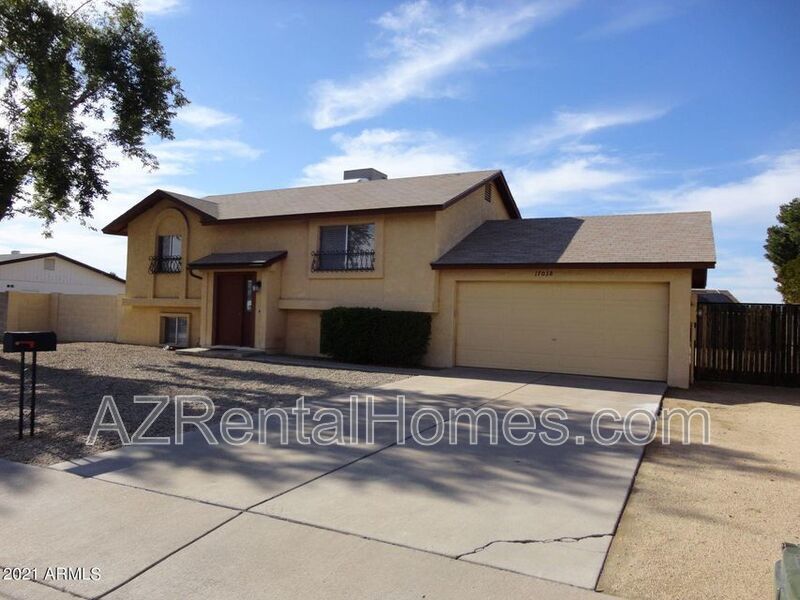 17038 N 37th Ave in Glendale, AZ - Building Photo