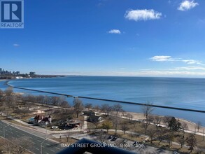 1928-1928 Lake Shore Blvd W in Toronto, ON - Building Photo - Building Photo