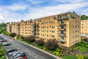 Nob Hill of Pittsburgh in Pittsburgh, PA - Building Photo