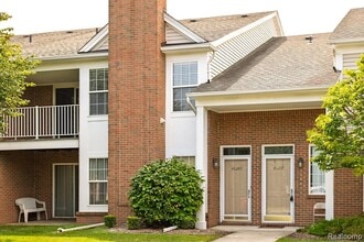 46257 Cavalier Dr in Macomb, MI - Building Photo - Building Photo