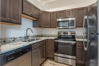 Shorehaus Lofts in Cleveland, OH - Building Photo - Interior Photo