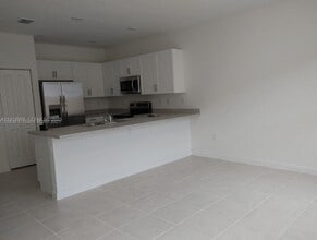 28717 SW 132nd Pl in Homestead, FL - Building Photo - Building Photo