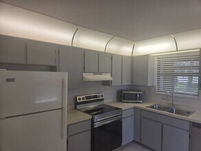 1423 Chloe Terrace in Sebring, FL - Building Photo - Building Photo