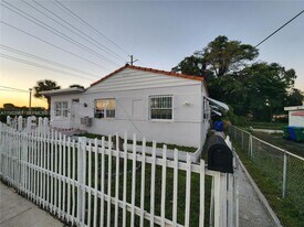 405 NW 64th St, Unit 2 in Miami, FL - Building Photo