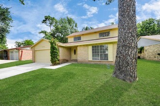 23702 Wintergate Dr in Spring, TX - Building Photo - Building Photo