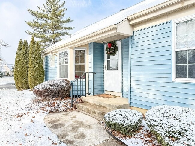 167 Concordia Cir in Monroe Township, NJ - Foto de edificio - Building Photo