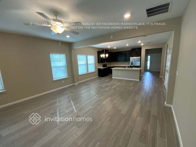 11352 Oyster Creek Rd in Jacksonville, FL - Building Photo - Building Photo