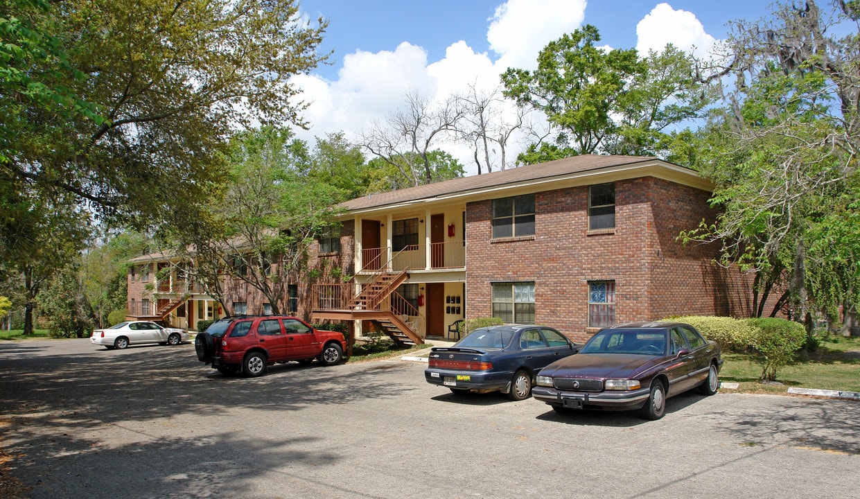 815 N Jefferson St in Monticello, FL - Foto de edificio
