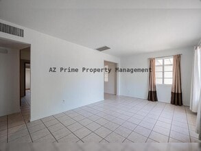 9430 N 11th Pl in Phoenix, AZ - Building Photo - Building Photo