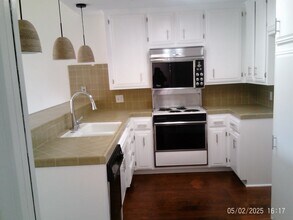 3200 El Encanto Ct in Bakersfield, CA - Building Photo - Building Photo