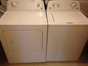 21215 Fairhunt Dr, Unit Single Home Basement in Ashburn, VA - Building Photo - Building Photo