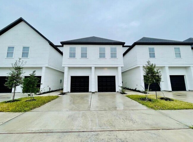 3233 Real St in Houston, TX - Building Photo - Building Photo