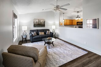 3721 Willow Falls Way, Unit Classic Knox in Knoxville, TN - Building Photo - Building Photo