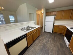 1239 Armadillo Rd in Austin, TX - Building Photo - Building Photo