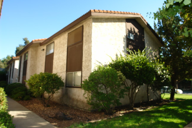 1519 Locust St in Chico, CA - Building Photo - Building Photo