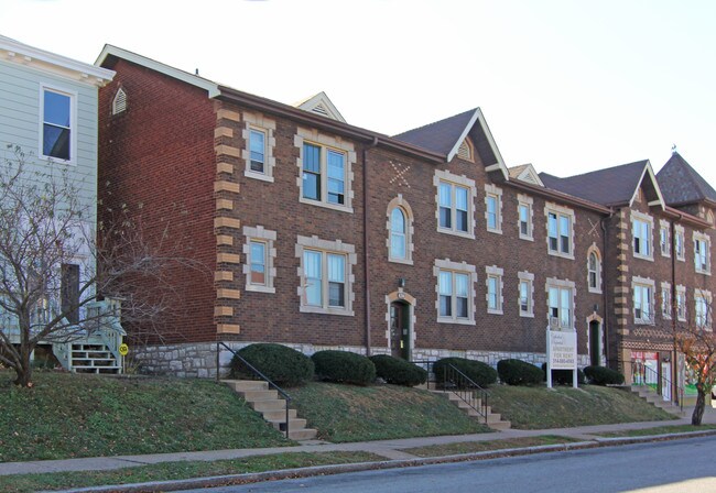 6336 Virginia Ave in St. Louis, MO - Foto de edificio - Building Photo