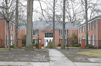 1902 Queenswood Dr in Findlay, OH - Building Photo - Building Photo