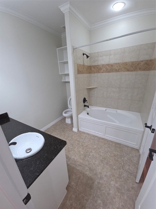 3117 Fairdale Oaks E