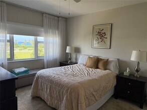 4117 Bougainvilla Dr, Unit 412 in Lauderdale-by-the-Sea, FL - Building Photo - Building Photo