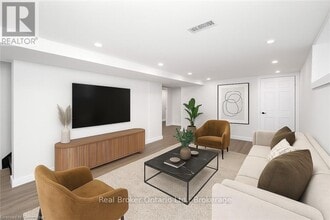 3386 Palmer Dr in Burlington, ON - Building Photo - Building Photo