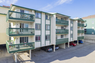 Polo Terrace in Calgary, AB - Building Photo - Building Photo