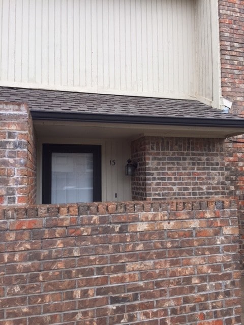 property at 10125 N Pennsylvania Ave