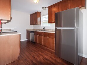 7413 Blue Jay Dr in Texas City, TX - Building Photo - Building Photo