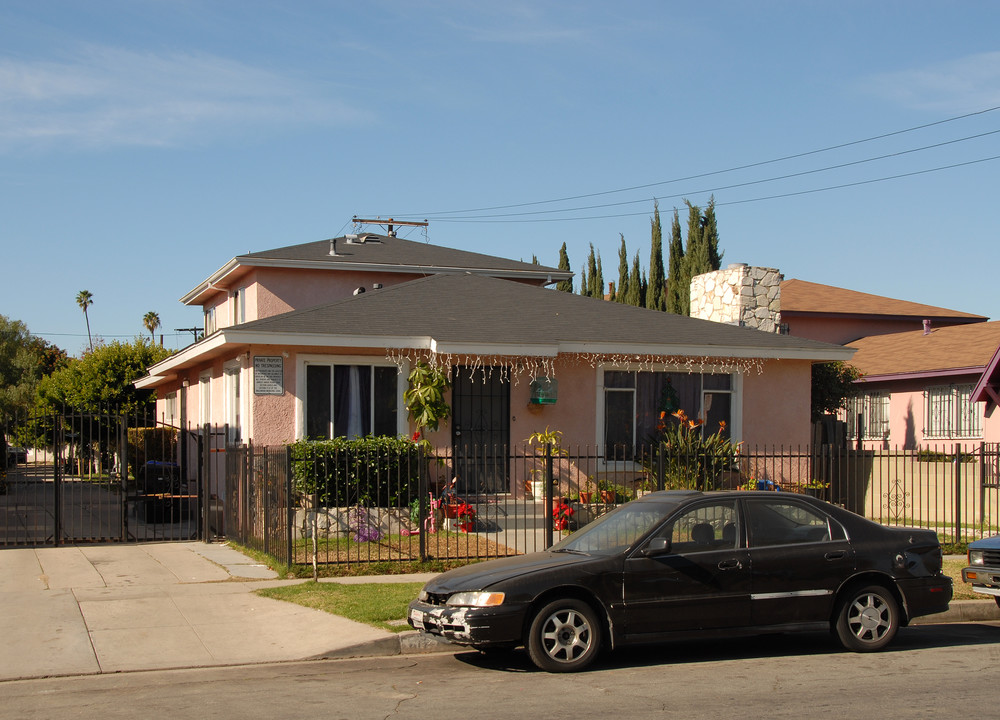 617 Myrtle Ave in Inglewood, CA - Building Photo