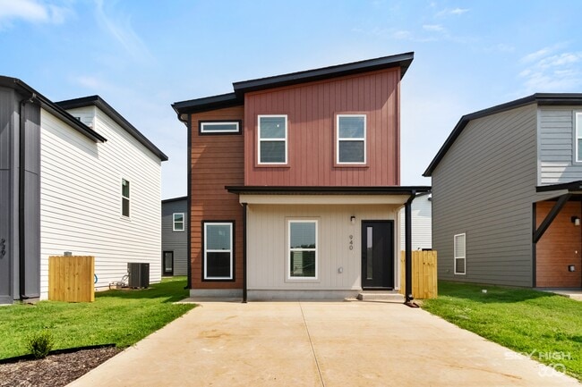 property at 940 Illinois Ave