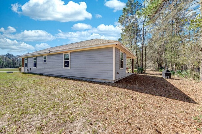 property at 9 Drywood Ln