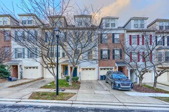 8 Katurah Ln in Owings Mills, MD - Building Photo - Building Photo
