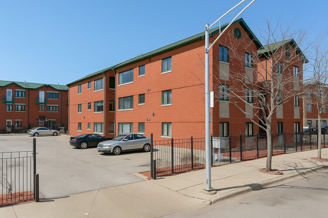 2009 S Tan Ct in Chicago, IL - Building Photo